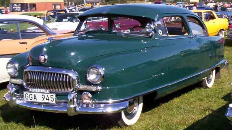 The 1951 Nash Statesman, one of the company's Airflyte models. (Photo: Wikimedia Commons)